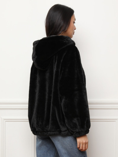 Veste noire en fausse fourrure à capuche