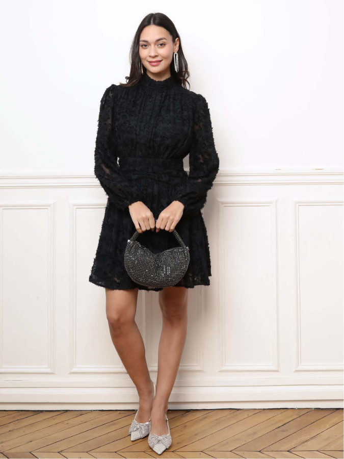 Robe patineuse noire à motif duveteux