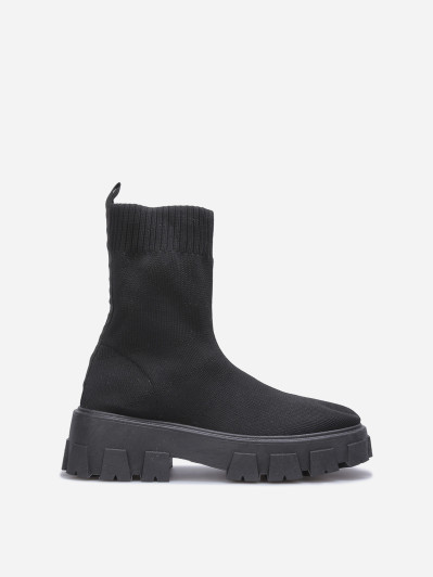 Bottines noires chaussettes à plateforme