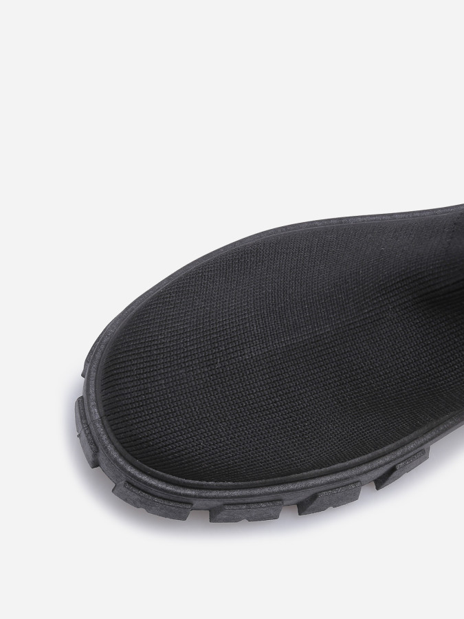 Bottines noires chaussettes à plateforme