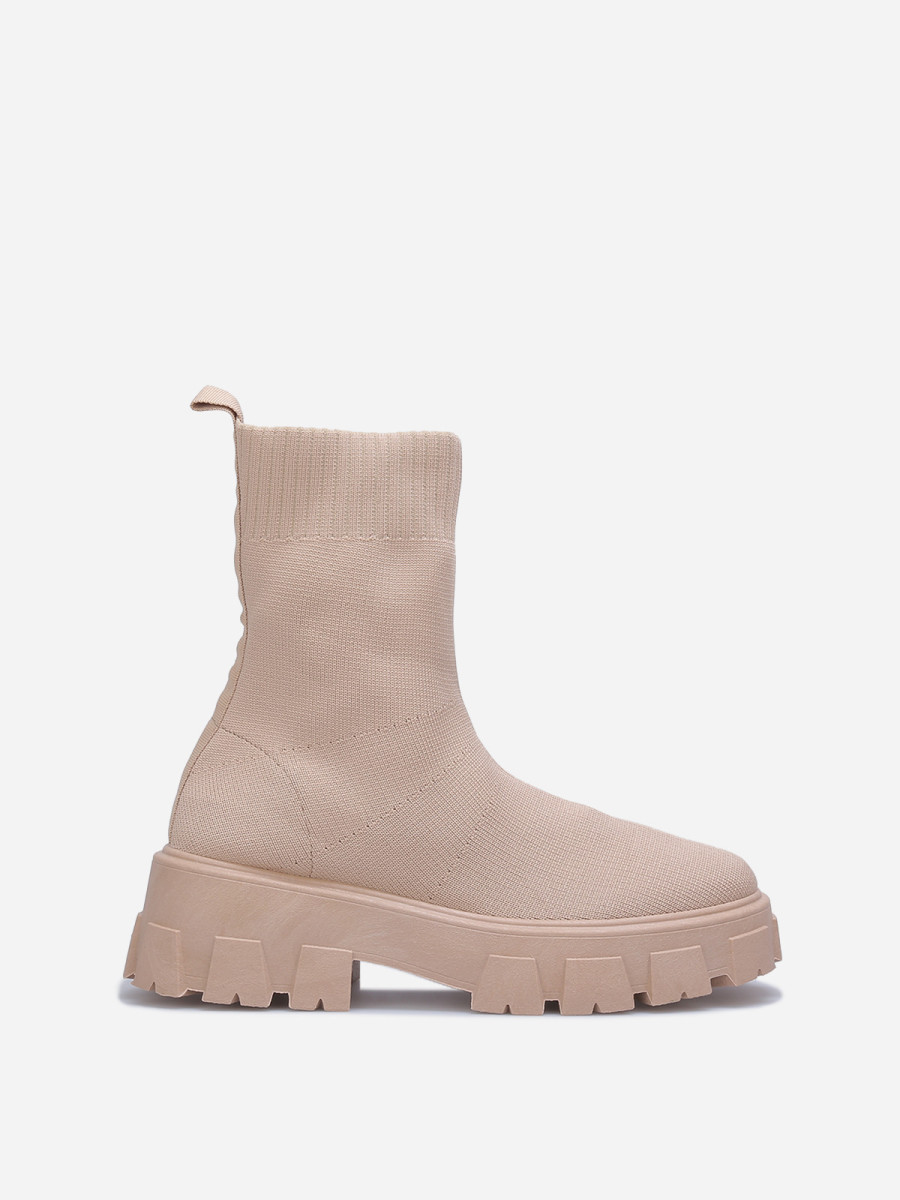Bottines taupe chaussettes à plateforme