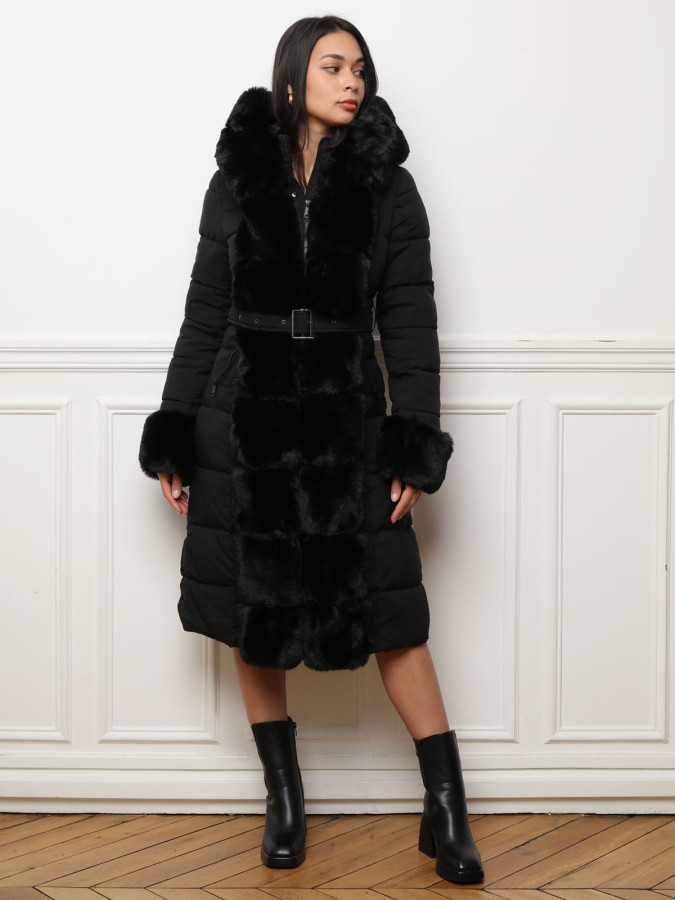 Doudoune matelassée noire à fausse fourrure