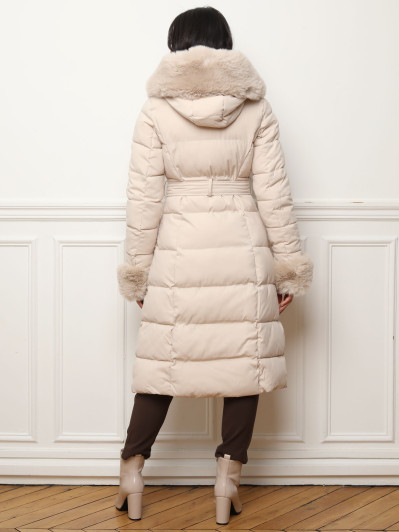 Doudoune matelassée beige à fausse fourrure