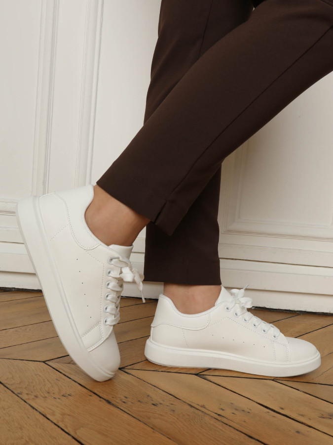 Baskets basiques blanches