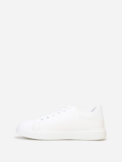 Baskets basiques blanches