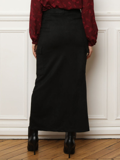 Jupe cargo mi-longue en suédine noire