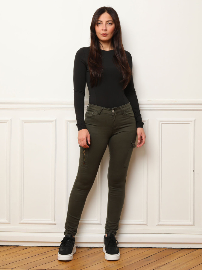 Jeans cargo skinny taille basse kaki