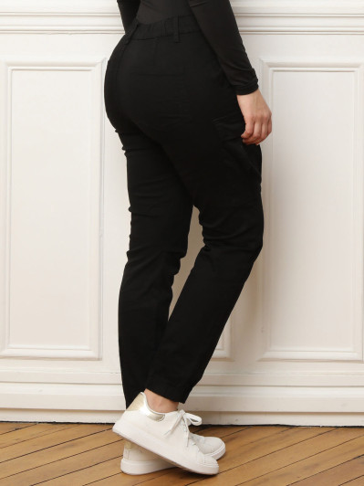 Pantalon cargo coupe jogger noir