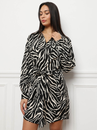 Robe chemise imprimée à ceinture noire