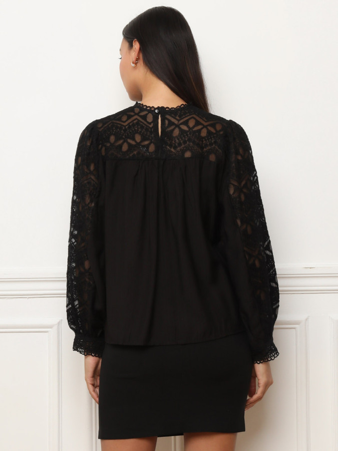 Blouse fluide à dentelle et crochet