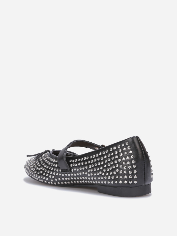 Ballerines style babies cloutées noires