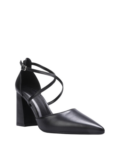 Escarpins noirs ouverts à brides croisées