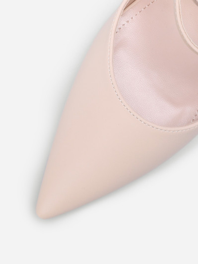 Escarpins beiges ouverts à brides croisées