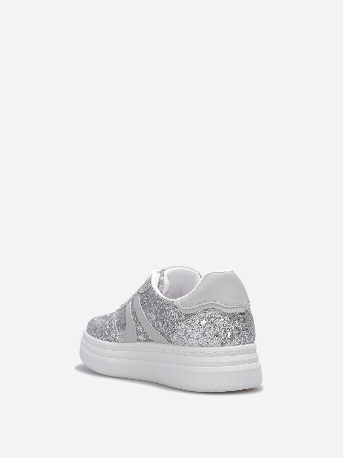 Baskets multi-matières à paillettes argentées