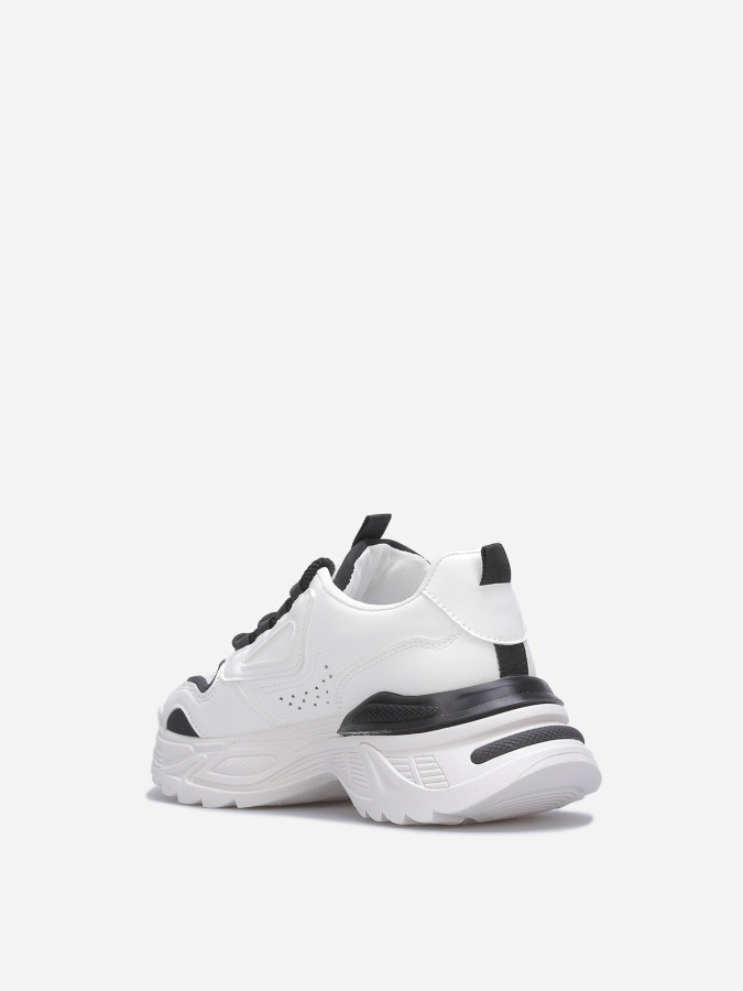 Baskets à large plateforme crantée