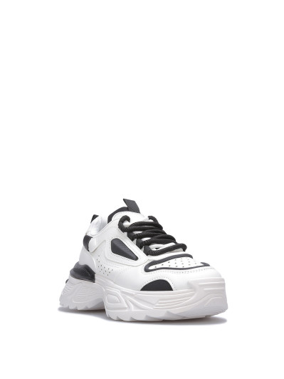 Baskets à large plateforme crantée