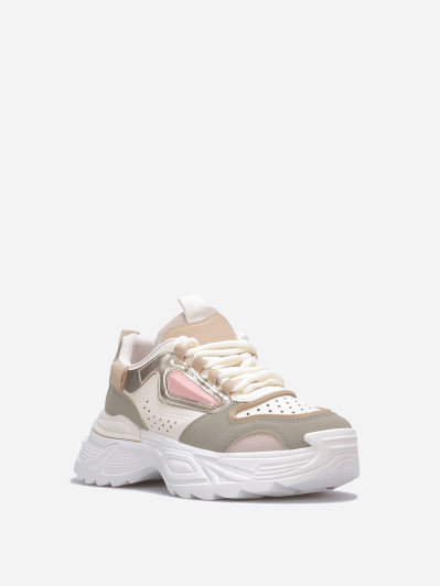 Baskets à large plateforme crantée