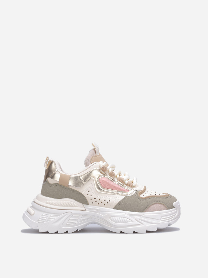 Baskets à large plateforme crantée