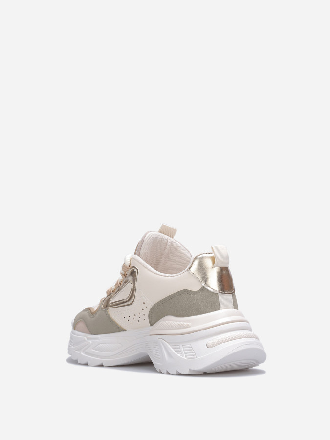 Baskets à large plateforme crantée