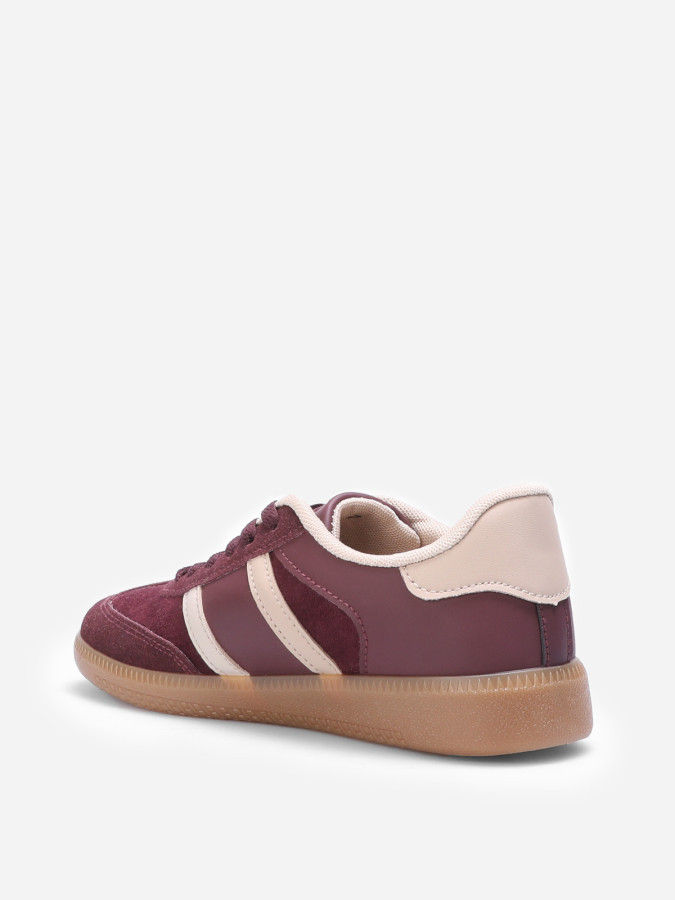 Baskets basses à lacets bordeaux