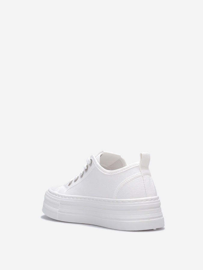 Tennis à plateforme et détails strass blanches