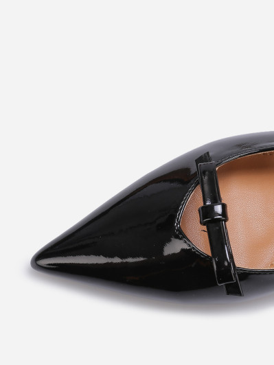 Escarpins slingback vernies à nœud noirs