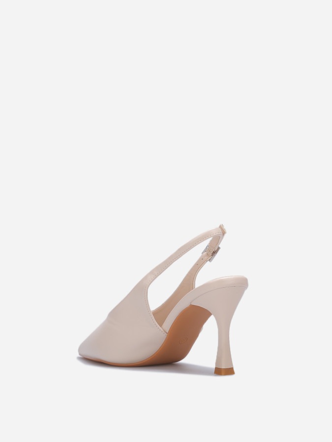 Escarpins slingback style rétro beiges