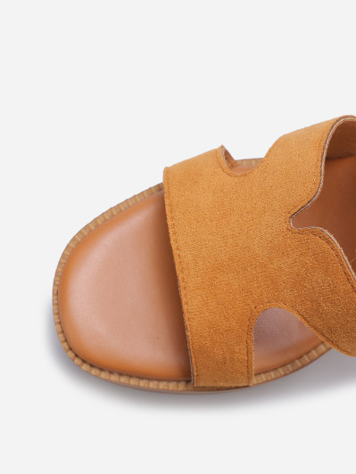 Mules en suédine à scratch camel