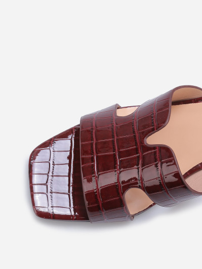 Mules ajourées à talon carré marron