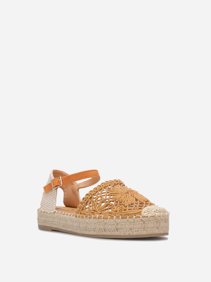 Espadrilles en crochet à plateforme camel