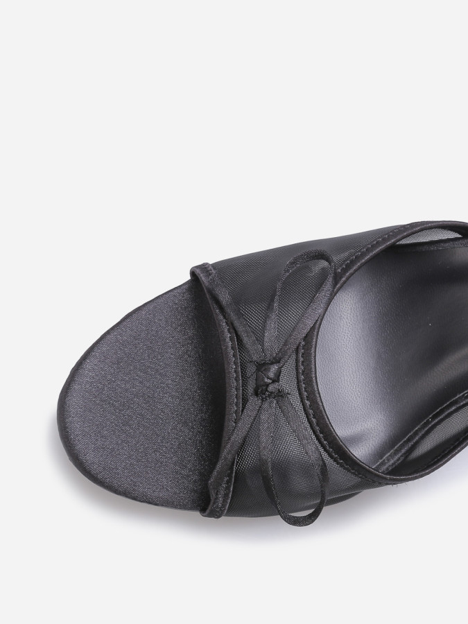 Mules en résille à nœud noires