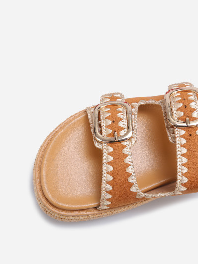 Mules bohèmes compensées en suédine camel avec boucles