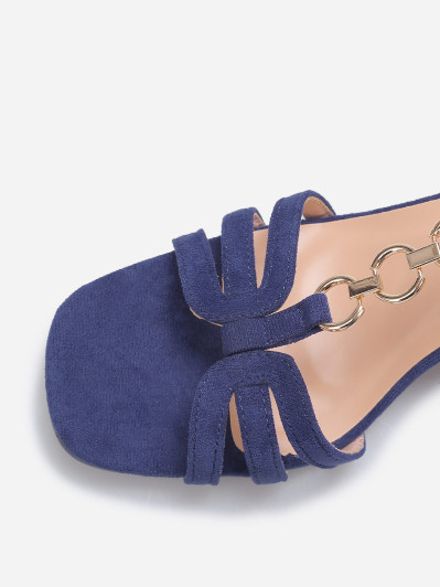 Sandales en suédine bleues à talon carré et détails dorés