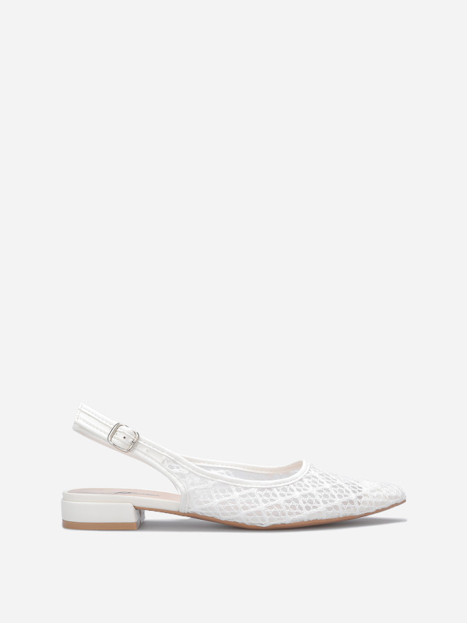 Ballerines slingback en crochet blanches