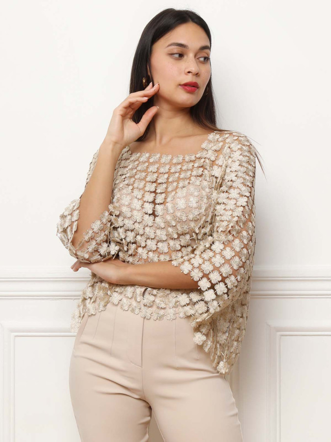 Top doré style fleurs en crochet