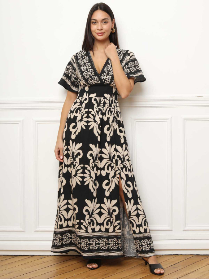 Robe longue à motifs bohèmes et fente noire