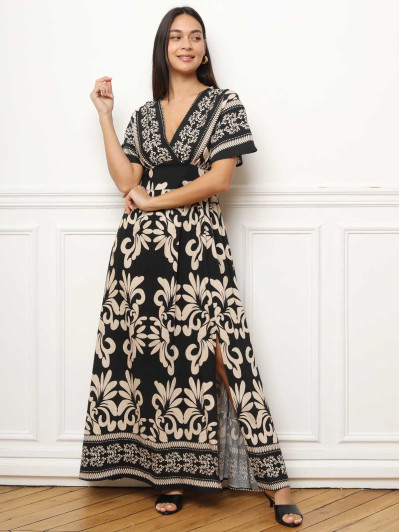 Robe longue à motifs bohèmes et fente noire