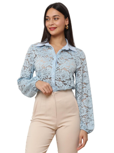 Chemise bleu clair en dentelle à manches bouffantes