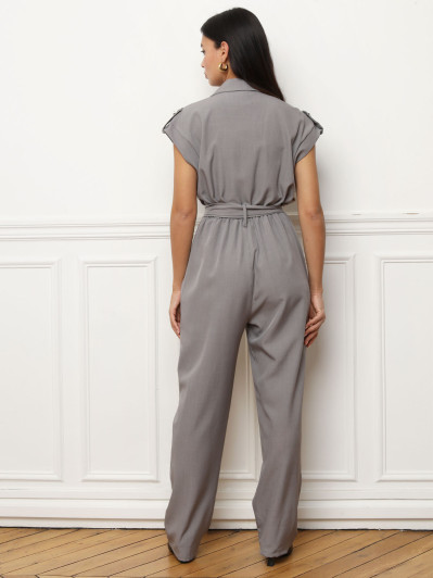 Combinaison sans manches boutonnée grise