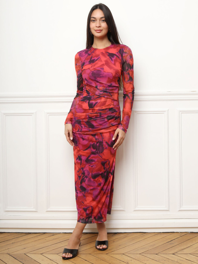 Robe longue fushia en tulle drapé