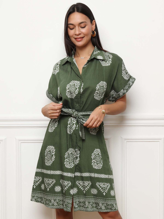 Robe chemise ceinturée à motifs bohèmes verte