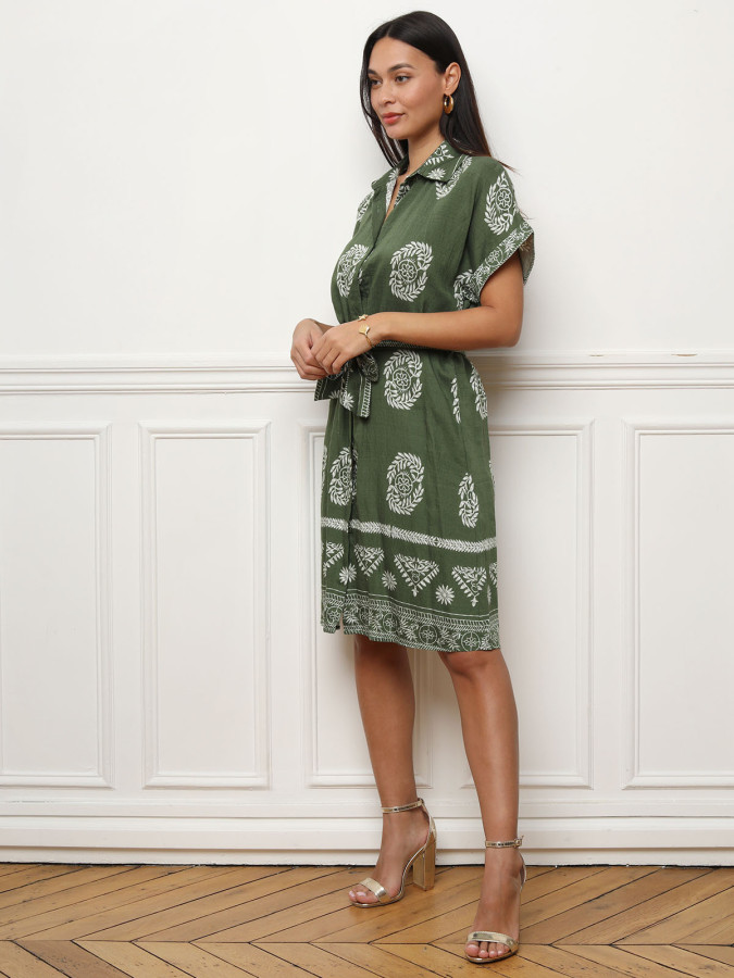 Robe chemise ceinturée à motifs bohèmes verte