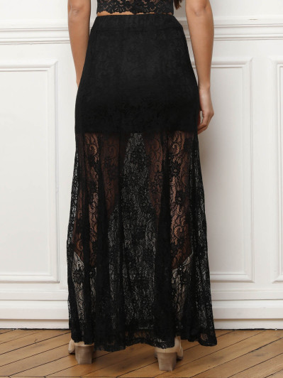 Jupe longue et évasée en dentelle noire