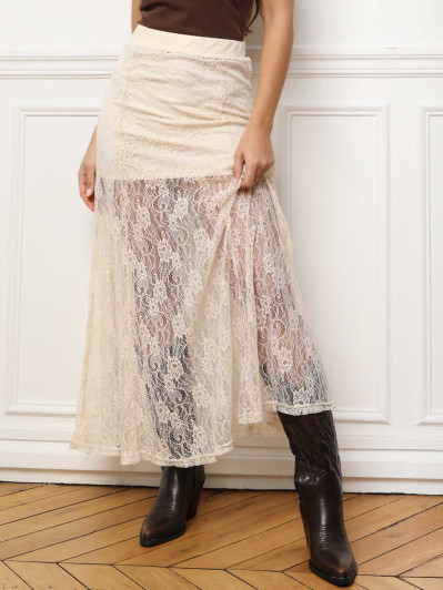 Jupe longue et évasée en dentelle beige