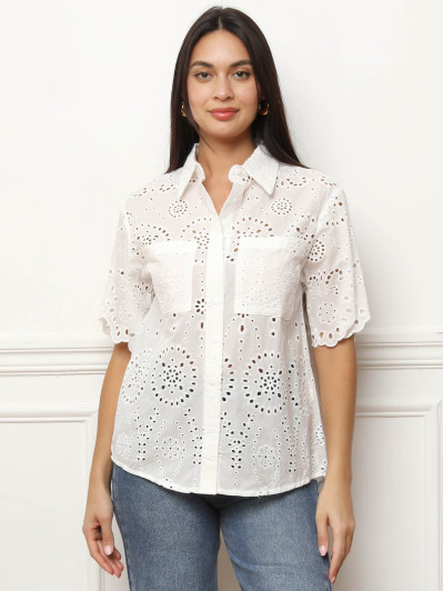 Chemise à poches en broderie anglaise