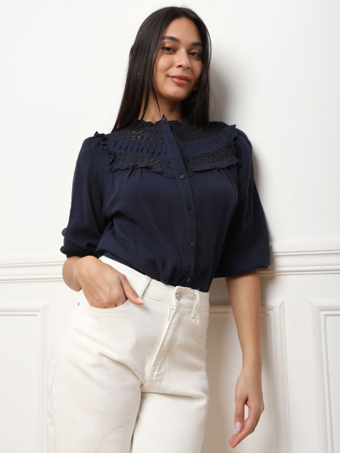Chemisier texturé à détails en crochet bleu marine