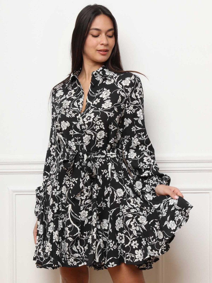 Robe chemise à volants et fleurs noire