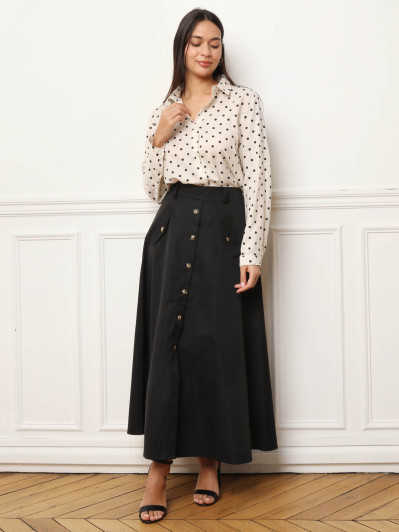 Jupe longue évasée et boutonnée noire