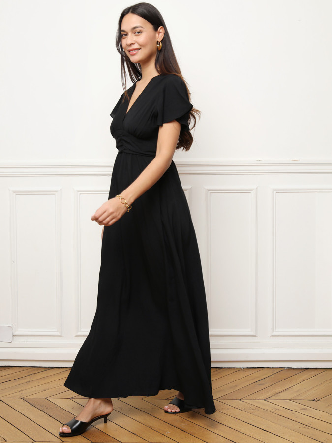 Robe longue cache-cœur à manches volantées