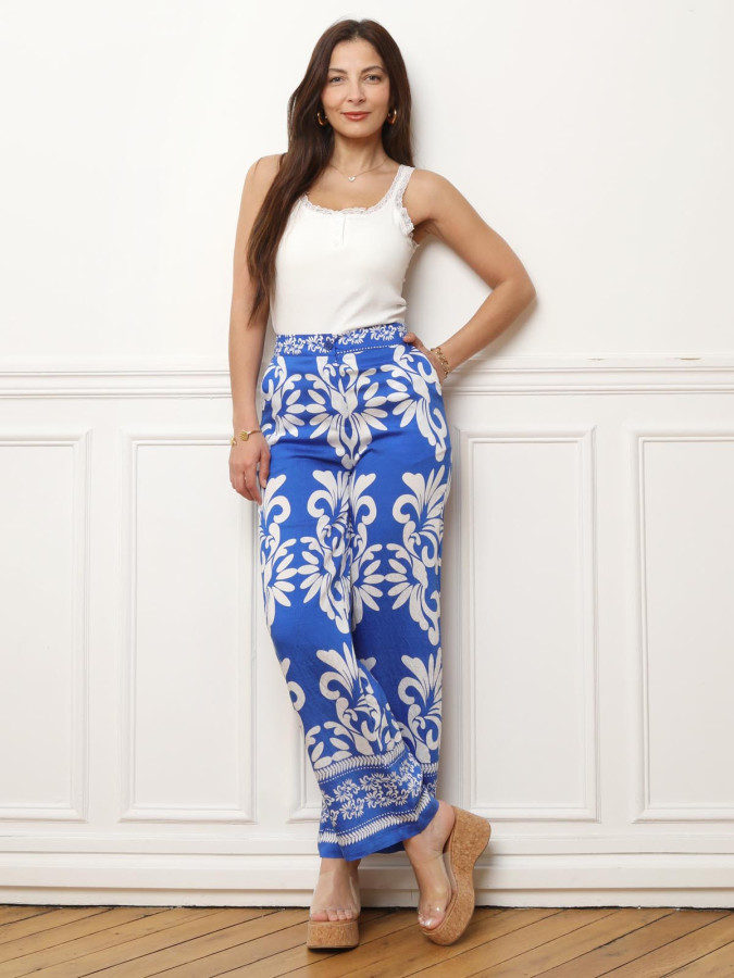 Pantalon bleu fluide droit à motifs